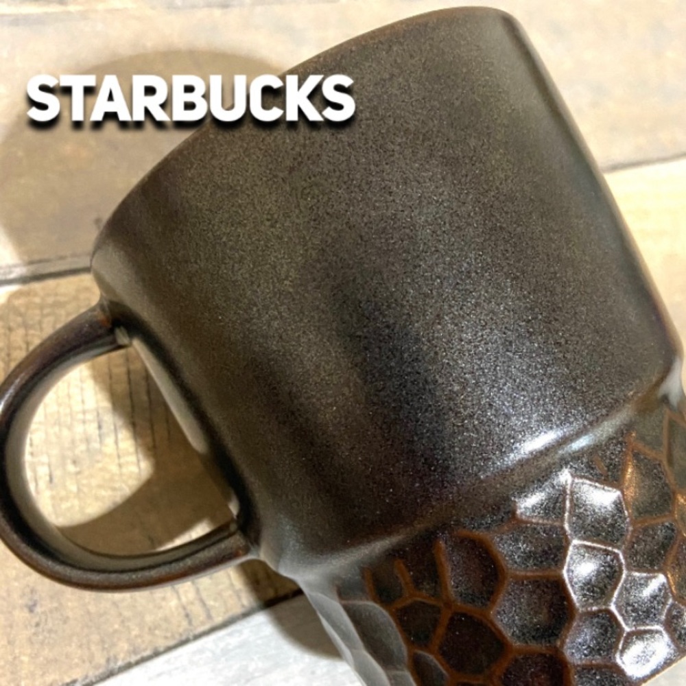 Starbucks Chocolate Brown Scalloped Mug
